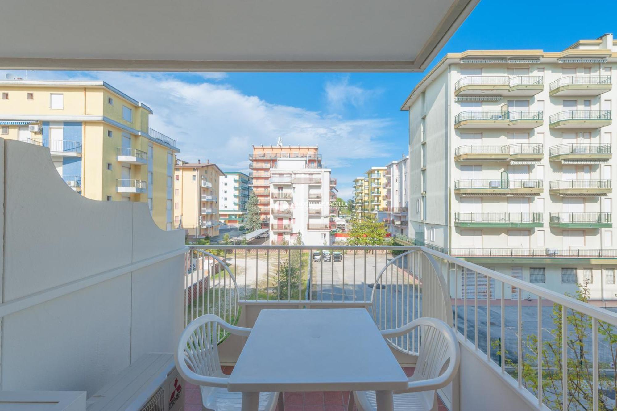 Residence Santa Fe Immobiliare Pacella Лидо-ди-Езоло Экстерьер фото