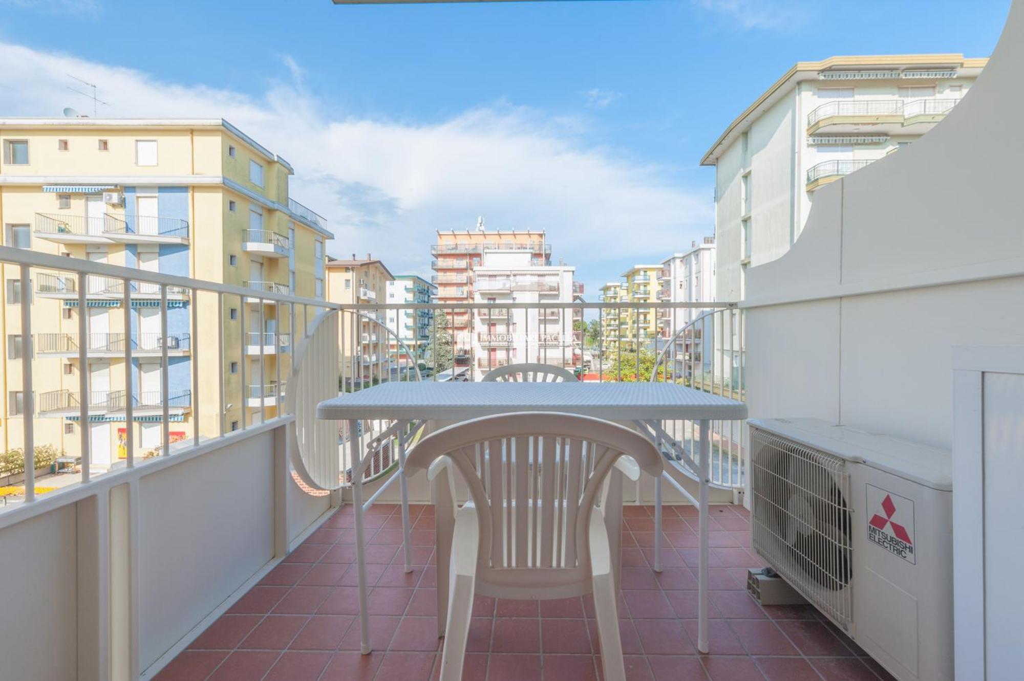 Residence Santa Fe Immobiliare Pacella Лидо-ди-Езоло Экстерьер фото